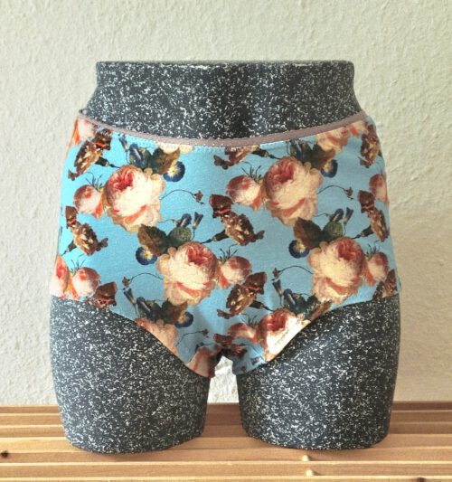 High Waist-Slip "Barocke Rosen auf himmlischem Blau"