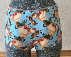 High Waist-Slip „Barocke Rosen auf himmlischem Blau“
