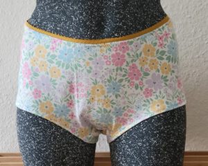 High Waist-Slip „Retroblümchen in Pastell“