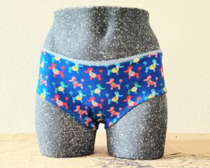 Hipslip „Poodles on Blue“
