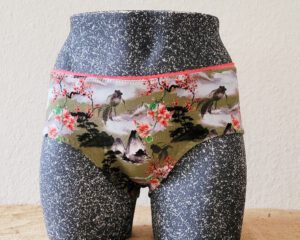Hipslip „Japanese Landscape with Kois“